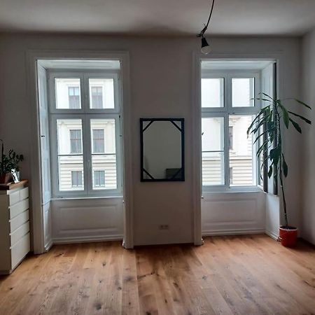 Sehr Zentral Gelegen Apartment Vienna Exterior photo